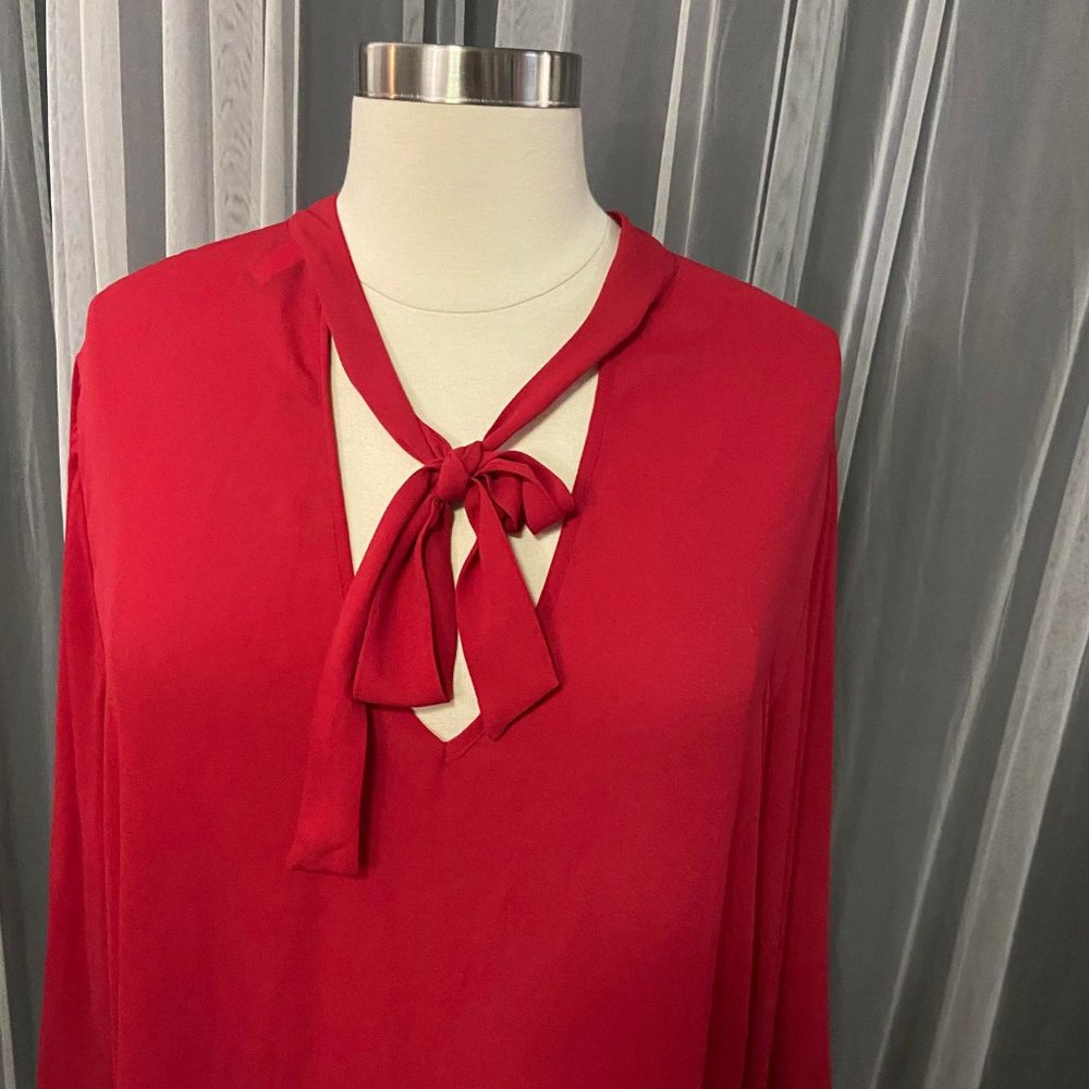 Torrid Chiffon Red Tie Front Top Size 4 - image 2